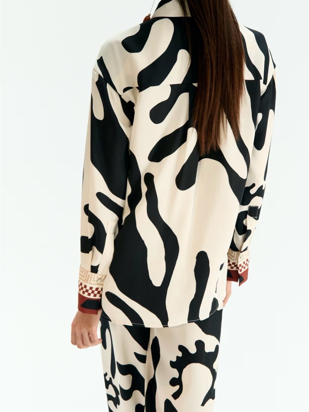 H&M Limited Edition Black&Cream Abstract Button-Down Twill Shirt. Various sizes - Picture 3 of 9